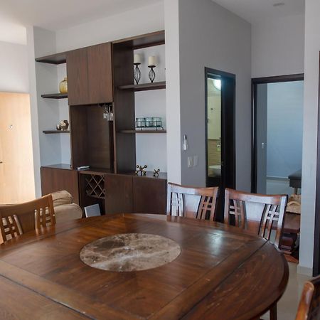 מזטלן 2Br/2Ba Condo 1 Block To Ocean! - Unit #5 מראה חיצוני תמונה
