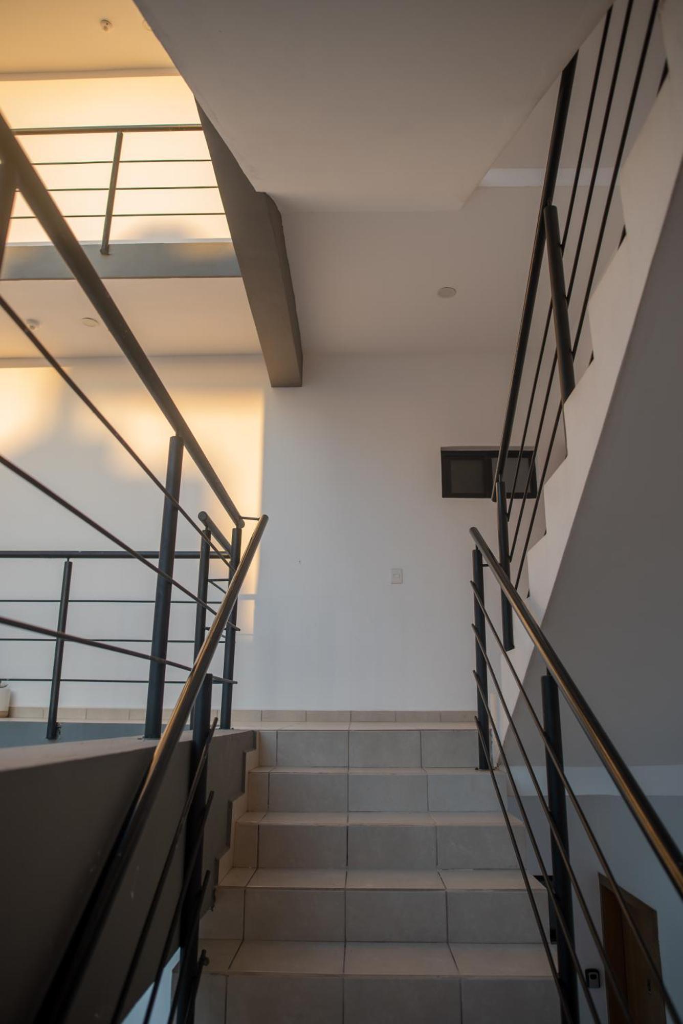 מזטלן 2Br/2Ba Condo 1 Block To Ocean! - Unit #5 מראה חיצוני תמונה